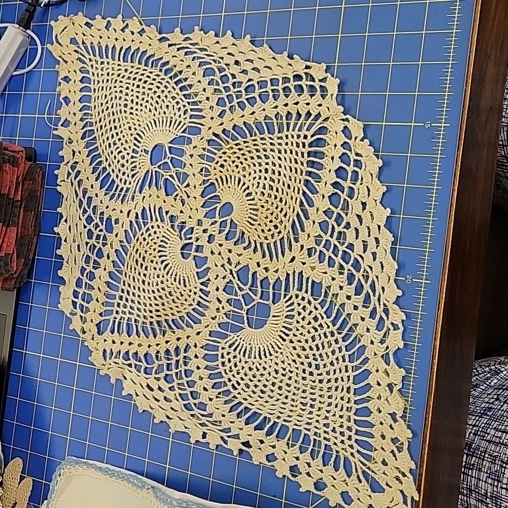 Vintage Doily Oval Eye Shape 15" x 22" Crochet Estate Sale Find See photo detail